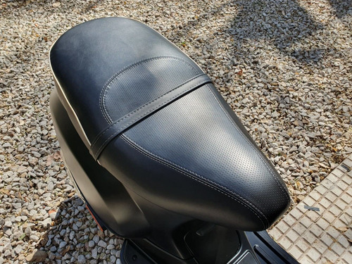 Imagen 11 de 16 de Scooter Vespa Sxl 150 Negra Mate 0km Concesionario Oficial