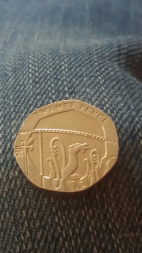 2009 Twenty Pence Error Die Chip Doubled Die Reyna Pinocho. (Usado)