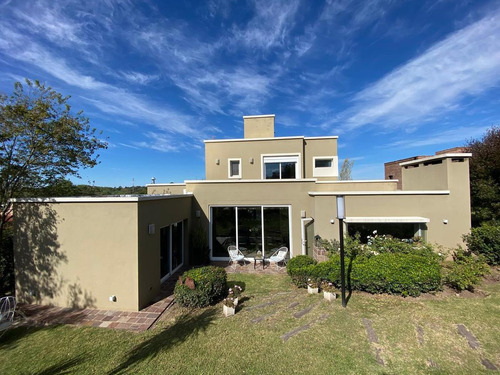 Imagen 2 de 16 de Casa - 4 Hojas Barrio Cerrado Córdoba Mendiolaza La Mejor Del Lugar