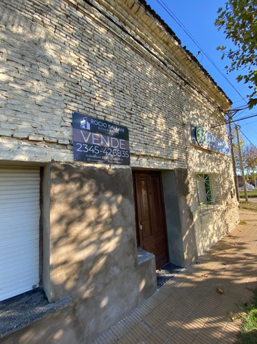 Importante Esquina En Pedernales Bs.as