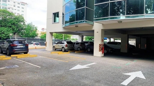 Alquilo 4 Niveles En Edificio Corporativo En Evaristo Morales