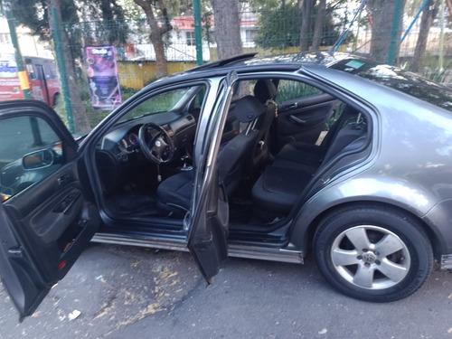 Volkswagen Jetta 2.0 Comfortline Aa Ee Abs Cd Qc Mt