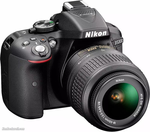 Camera Nikon D5300 + Lente 18-55mm + Acessórios Seminova