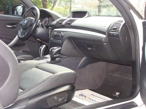 Imagen 9 de 15 de Bmw 135i Aut High Performance 2011 N55 47.000km Cub. Nuevas