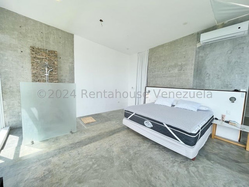 Ofrecemos En Alquiler Exclusivo Y Elegante Loft Ubicado En Oripoto 24-14767