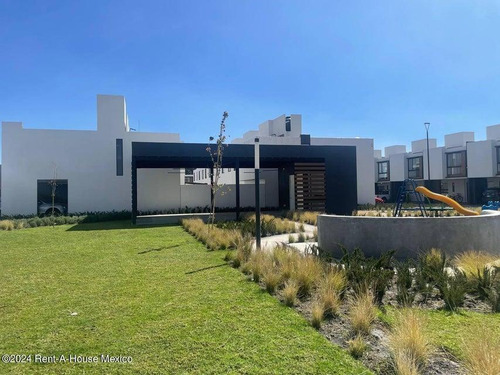 Casa En Venta Toluca, San Mateo Otzacatipan Gis 24-3366