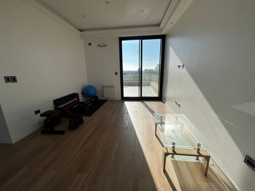 Casa En Venta 6 Ambientes - En Lagos De Canning 2- Permuta/financia