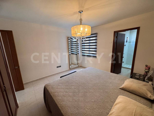 Casa En Venta En Las Quintas