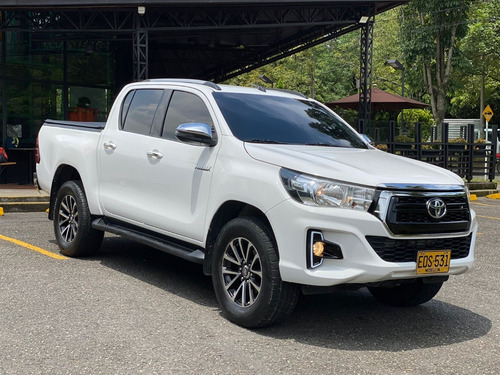 Imagen 4 de 24 de Toyota Hilux 2.4 Td Mt 4x4
