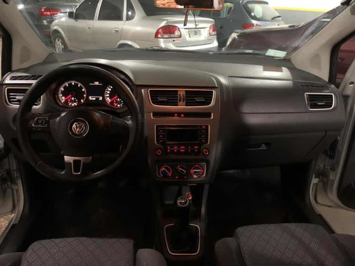 Volkswagen Suran 1.6 Comfortline 101cv 11a 2013