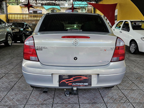 Chevrolet Corsa Sedan 1.0 MPFI MAXX SEDAN 8V