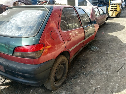 Imagem 1 de 5 de Peugeot 306 1.8 16v 1999 Sucata Somente Peças