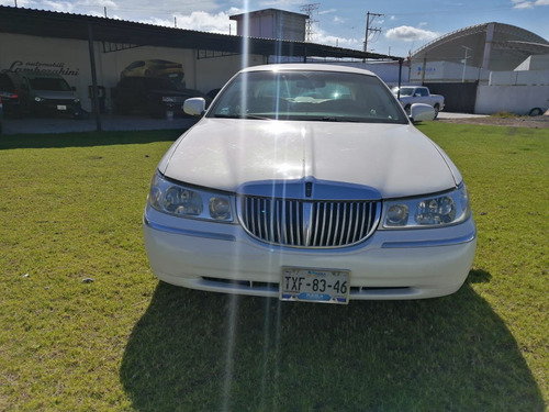 Lincoln Town Car Cartier Piel At