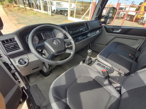 Vw 11180 Delivery Prime 2022 Com Bau De 4,80 Mtrs Isolado