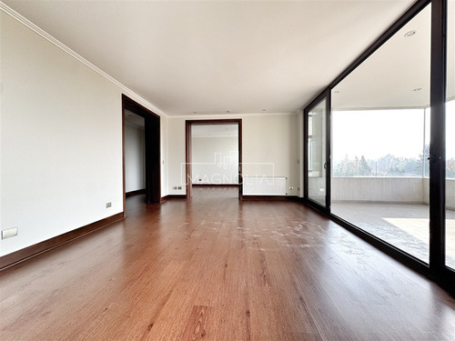 Departamento En Venta De 4 Dorm. En Lo Barnechea