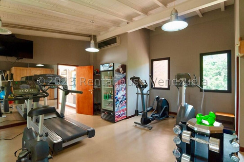 Apartamento Penthouse Con Piscina En Venta En La Lagunita Caracas