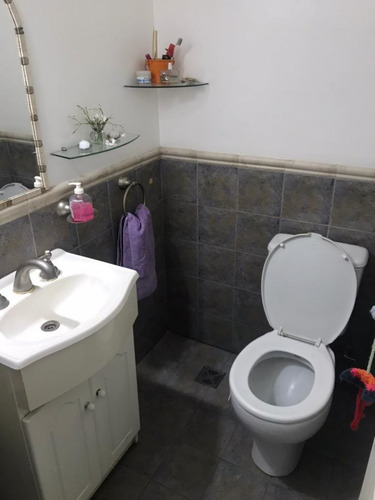 Imagen 4 de 17 de Casa En Venta En Ramos Mejía
