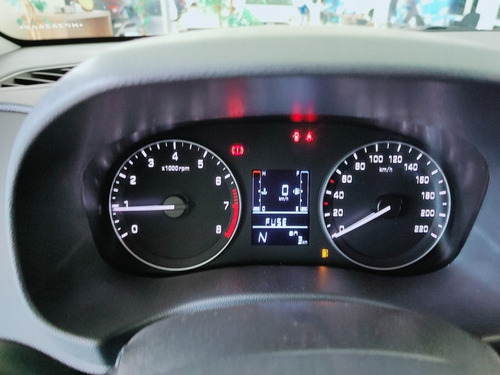 Imagem 13 de 15 de Hyundai Creta Action 1.6 Automático