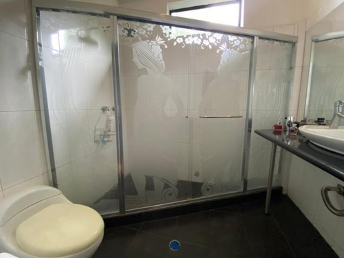 Imagen 9 de 13 de Casa En Venta En Urb. Colinas De Guataparo Valencia Cod: Foc-1015