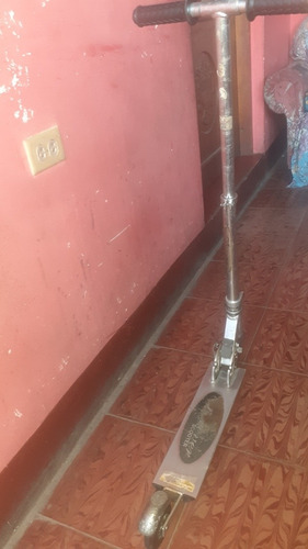 Imagen 4 de 10 de Patineta De Alumnio Escooter Para Niños De 8 A 12 Años.