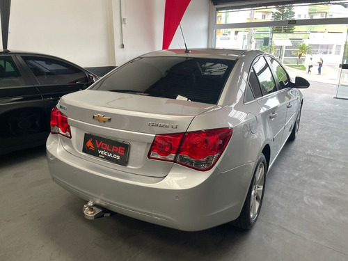 Imagem 4 de 13 de Cruze Lt 1.8 16v Ecotec Flex 13/13