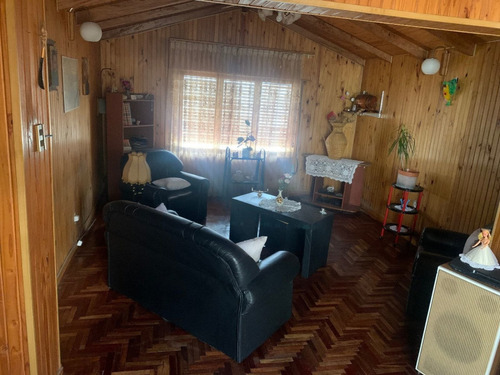 Imagen 4 de 12 de Vendo Casa De 2 Dormitorios En Barrio Crisol