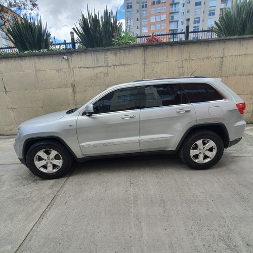 Jeep Grand Cherokee Laredo 4x4 3.6cc