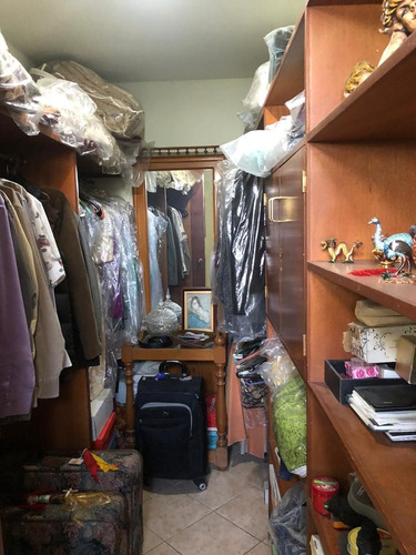 Imagen 10 de 14 de Casa En Renta Semi Moderna En Lomas Del Country