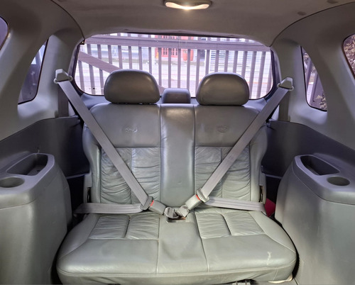 Kia Carens 1.8 16v Ls Aut. 5p Automática