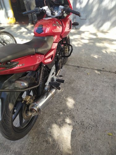 Bajaj Rouser 220f