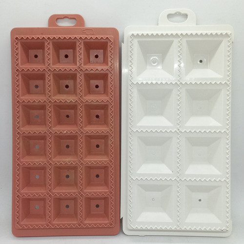 Imagen 1 de 1 de Set Pasta Casera Incluye 2 Moldes: Sorrentinos + Raviolones