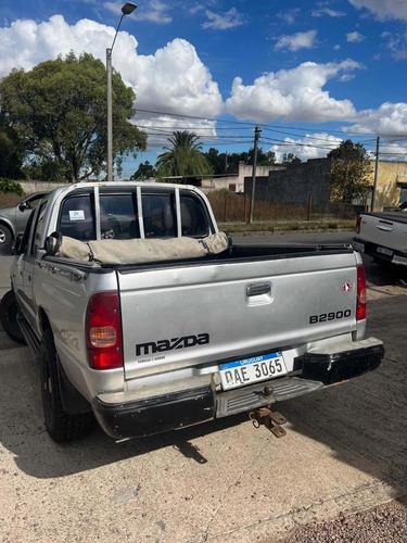 Imagen 5 de 6 de Mazda B2900 Td 4x4 Extra Full 4x4