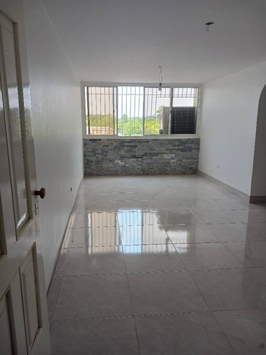 Apartamento Naguanagua Res. Don Bosco Vende Zenaida Quintero