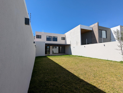 Casa En Venta Residencial La Campiña Clúster 2 León Gto