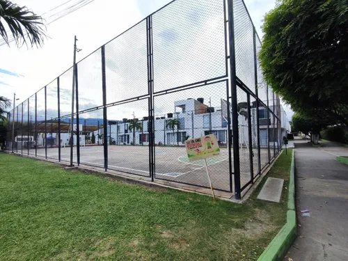 Casa En Venta En Los Trapiches. Cod V30139
