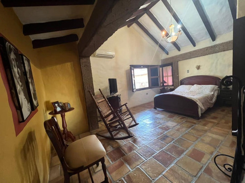 Imagen 11 de 20 de Se Vende Exclusiva Casa En Valle Arriba. Zp