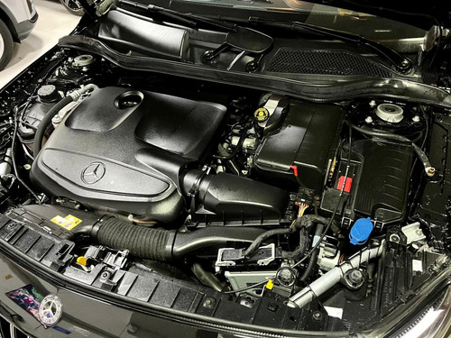 Mercedes-Benz Clase GLA 2.0 250 Cgi Sport Sin Techo At