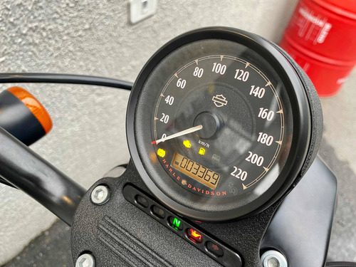 Harley Davidson Iron 883 - 2019 - Cinza - Apenas 3.000 Km