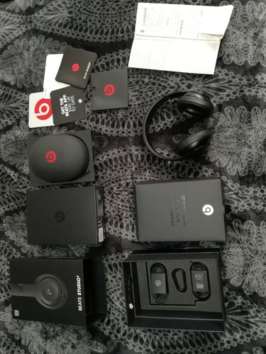 Audífonos Beats Studio³ Wireless - Matte Black (Usado)
