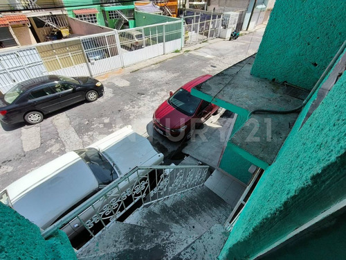 Casa En Venta Con 2departamentos Cerca Metro Ecatepec, Col Fuentes De Aragón