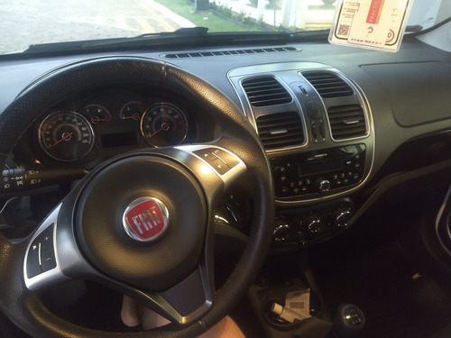 Fiat Grand Siena 2018 1.4 Attractive Flex 4p