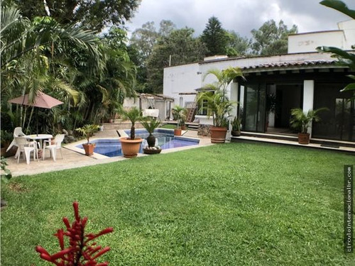 Residencia En Subida A Chalma