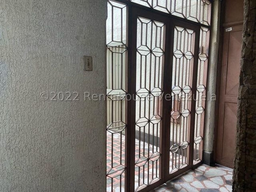 Imagen 2 de 10 de Comercial En Venta Centro Mls #23-12640 M.m