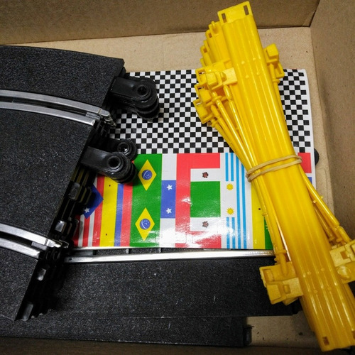 Pista Tipo Scalextric Longitud 3.68 Mts Escala 1/32 Sk 97003