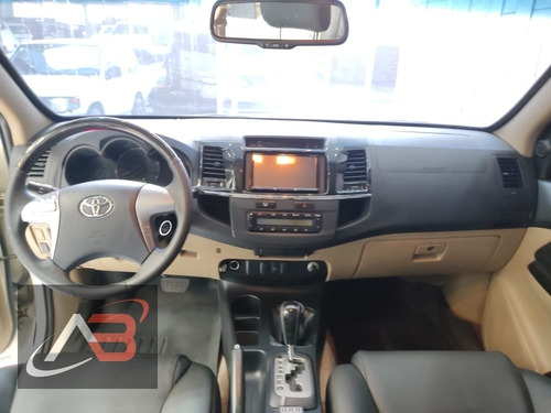 Imagen 9 de 13 de Toyota Fortuner Trd Sportivo Blindado