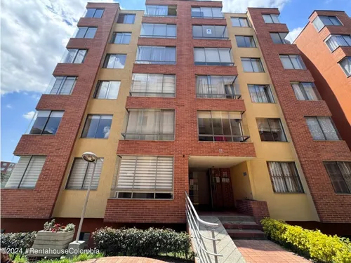 Apartamento En Modelia Occidental Rah Co: 25-143