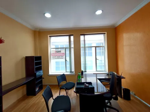 Oficina En Arriendo En La Candelaria. Cod A10327
