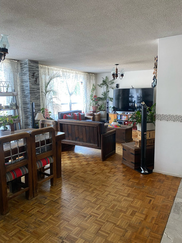 Departamento En Venta En Adolfo Prieto