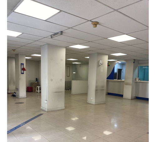 Excelente Local En Ñuñoa Alto Flujo Peatonal Sin Gastos Com.
