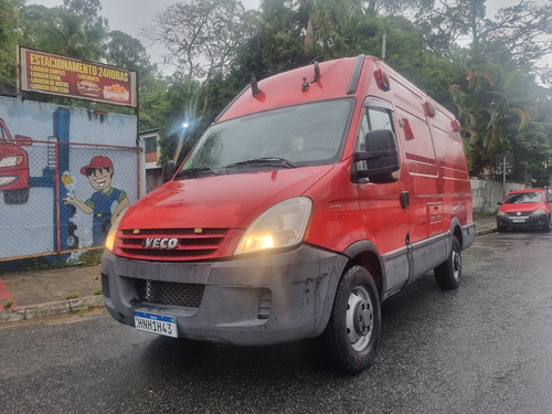 Iveco Daily Furgão 3.0 45S14 3300 Gran FurgãOe H2 Luxo 5P